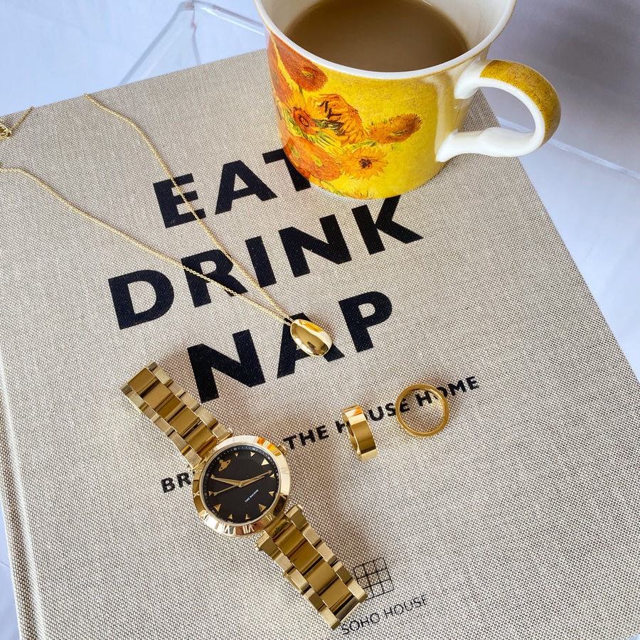 Gold Teardrop Dainty Necklace