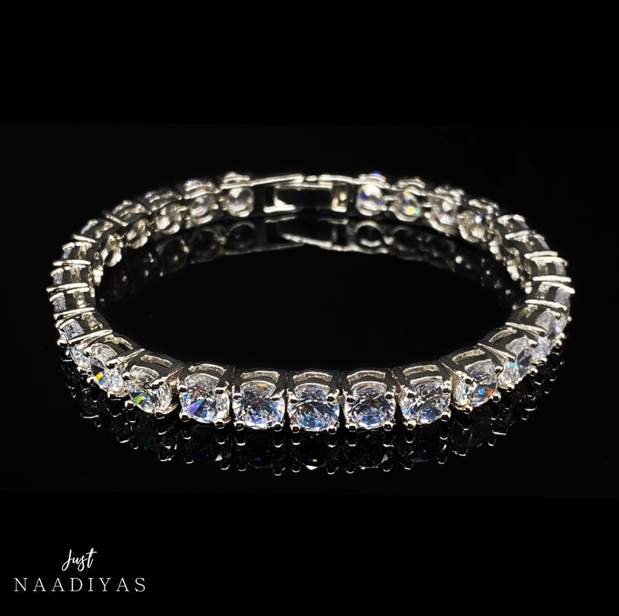 ILLHAM CLASSIC TENNIS BRACELET