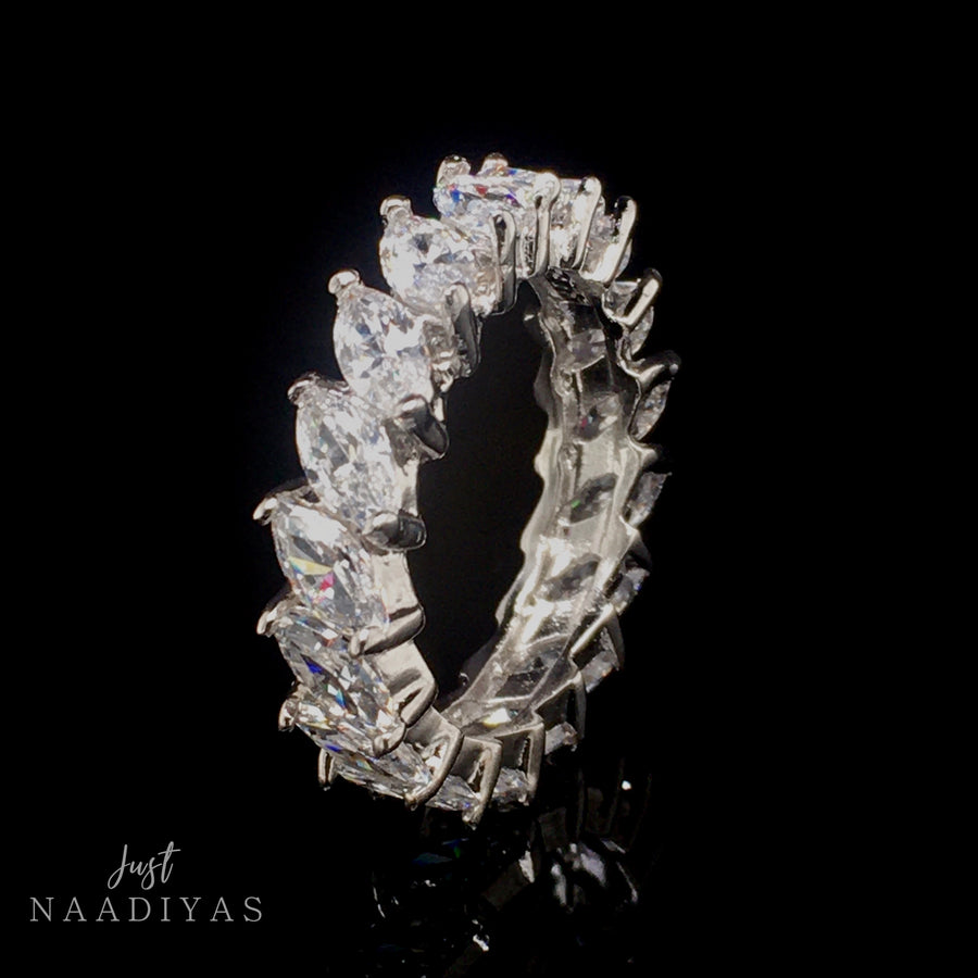 INAYA SWAROVSKI RING WWW.JUSTNAADIYAS.COM