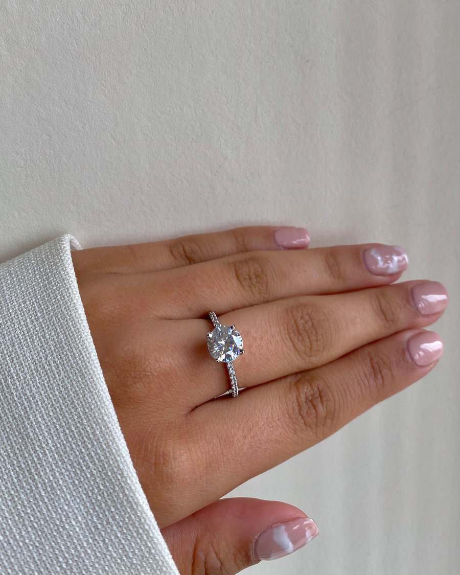 Simple Silver Round Cut Ring